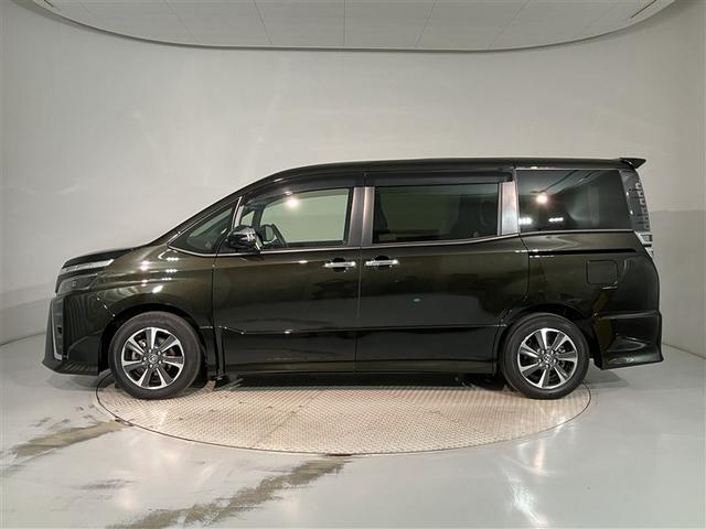 ヴォクシー ZS 煌III プリクラッシュ スマートキ アイスト DVD再生機能 記録簿付き 横滑り防止装置 ナビTV アルミ 三列シート WAC 盗難防止 オートエアコン キーレス ETC装備 パワステ メモリナビ クルコン(2枚目)