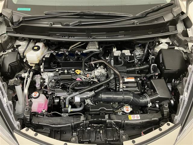 アクア Z LEDヘッドライト スマートキー 100V電源 イモビライザー アルミホイール ドライブレコーダー オートクルーズコントロール エアコン ESC ナビ カーテンエアバッグ ETC キーレス ABS(40枚目)