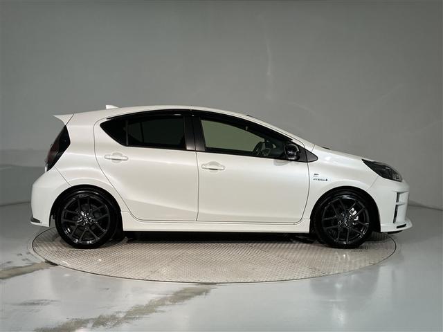 アクア G GRスポーツ・17インチパッケージ プリクラ Bモニター 1オーナー車 ナビTV スマートキー&プッシュスタート フルセグテレビ キーレス 記録簿 クルコン DVD再生 盗難防止システム AW ETC ABS オートエアコン エアバッグ(3枚目)