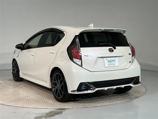 アクア G GRスポーツ・17インチパッケージ プリクラ Bモニター 1オーナー車 ナビTV スマートキー&プッシュスタート フルセグテレビ キーレス 記録簿 クルコン DVD再生 盗難防止システム AW ETC ABS オートエアコン エアバッグ(4枚目)