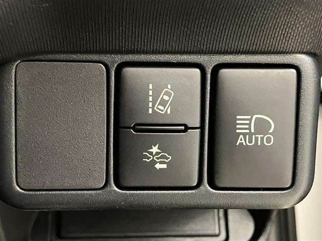 アクア G GRスポーツ・17インチパッケージ プリクラ Bモニター 1オーナー車 ナビTV スマートキー&プッシュスタート フルセグテレビ キーレス 記録簿 クルコン DVD再生 盗難防止システム AW ETC ABS オートエアコン エアバッグ(17枚目)