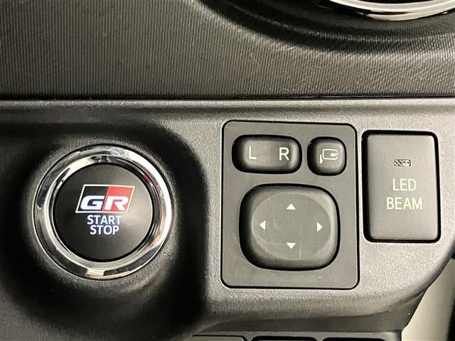 アクア G GRスポーツ・17インチパッケージ プリクラ Bモニター 1オーナー車 ナビTV スマートキー&プッシュスタート フルセグテレビ キーレス 記録簿 クルコン DVD再生 盗難防止システム AW ETC ABS オートエアコン エアバッグ(18枚目)