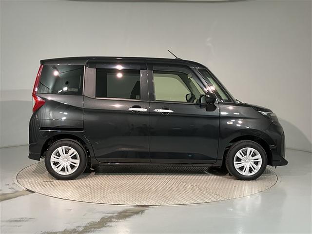 ルーミー Ｘ　左オートスライド　ＡＣ　ＶＳＣ　テレビ　地上デジタル　ＰＷ　ＷエアＢ　ワンオーナ　イモビライザー　パワーステアリング　エアバッグ　バックモニター　アイドルストップ　メディアプレイヤー接続　ＥＴＣ（3枚目）