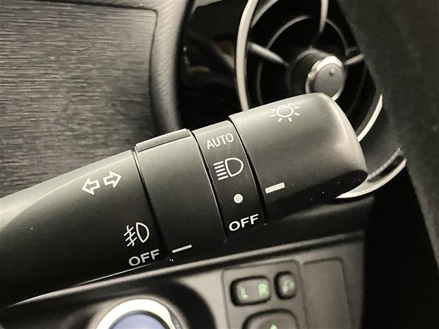 アクア Ｓスタイルブラック　ＡＵＸ端子　記録簿あり　バックモニタ－　地デジフルセグ　ナビＴＶ　イモビライザー　ＬＥＤライト　スマートキープッシュスタート　１オーナー　アルミホイール　ＥＴＣ付き　Ｗエアバッグ　キーフリ　ＡＢＳ（21枚目）