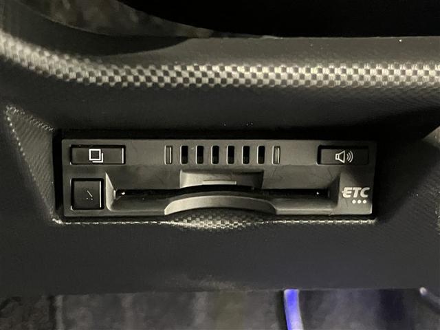 ライズ Ｇ　１オーナー　軽減ブレーキ　Ｂカメラ　ナビＴＶ　イモビライザー　ＬＥＤヘットライト　ＶＳＣ　メモリ－ナビ　フルセグテレビ　サイドエアバッグ　スマートキ－　アイドリングＳＴＯＰ　キーフリーシステム　アルミ（9枚目）