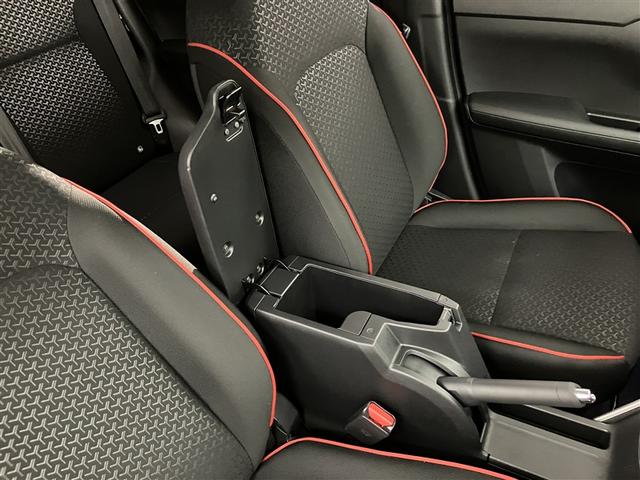 ライズ Ｇ　１オーナー　軽減ブレーキ　Ｂカメラ　ナビＴＶ　イモビライザー　ＬＥＤヘットライト　ＶＳＣ　メモリ－ナビ　フルセグテレビ　サイドエアバッグ　スマートキ－　アイドリングＳＴＯＰ　キーフリーシステム　アルミ（21枚目）