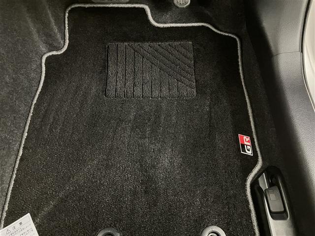 お車では、西湘バイパス・小田原ＩＣより約５分　小田原厚木道路小田原東ＩＣより約１０分です。新幹線・東海道線・小田急線・大雄山線、小田原駅・鴨宮駅にもお迎えにあがりますので、ご連絡お待ちしております。