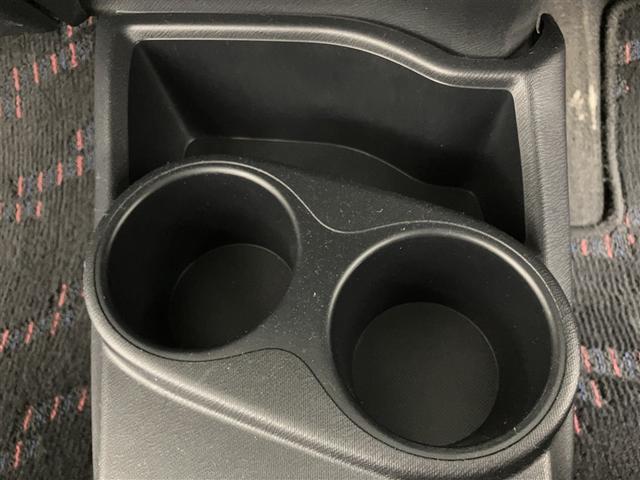 アクア Ｓ　スマートキープッシュスタート　キーレスエントリ　ドラレコ付　イモビ　ナビ＆ＴＶ　ワンオーナー車　オートエアコン　デュアルエアバック　ＥＳＣ　パワーウィンドウ　ＡＵＸ端子　ＥＴＣ　ＳＲＳ　ワンセグＴＶ（25枚目）