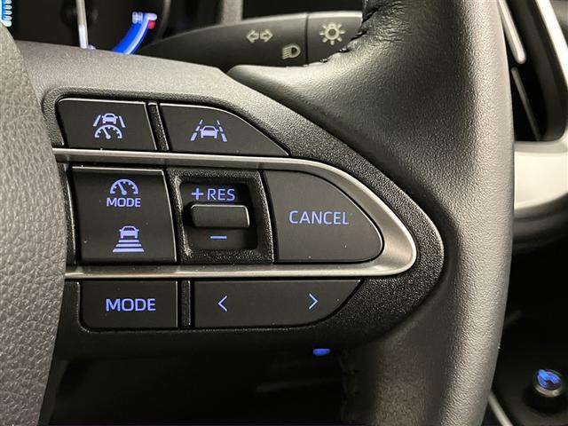 ヴォクシー ハイブリッドＳ－Ｚ　パワーウィンドウ　ＤＶＤ再生機能　インテリキー　横滑防止装置　地デジＴＶ　アクティブクルーズコントロール　１オナ　フルオートエアコン　リアカメラ　エアバッグ　ＡＢＳ　１００Ｖ充電　ナビＴＶ　ＷＡＣ（22枚目）