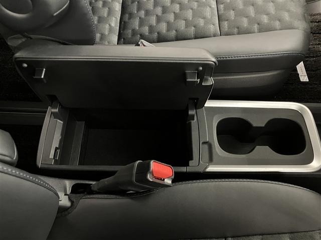 ヴォクシー ハイブリッドＳ－Ｚ　パワーウィンドウ　ＤＶＤ再生機能　インテリキー　横滑防止装置　地デジＴＶ　アクティブクルーズコントロール　１オナ　フルオートエアコン　リアカメラ　エアバッグ　ＡＢＳ　１００Ｖ充電　ナビＴＶ　ＷＡＣ（26枚目）