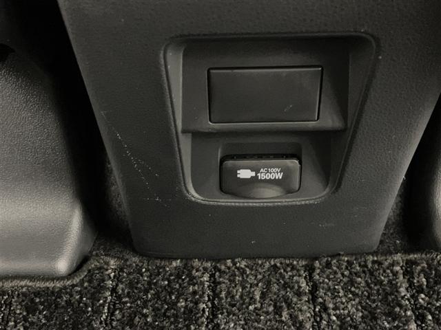 ヴォクシー ハイブリッドＳ－Ｚ　パワーウィンドウ　ＤＶＤ再生機能　インテリキー　横滑防止装置　地デジＴＶ　アクティブクルーズコントロール　１オナ　フルオートエアコン　リアカメラ　エアバッグ　ＡＢＳ　１００Ｖ充電　ナビＴＶ　ＷＡＣ（31枚目）