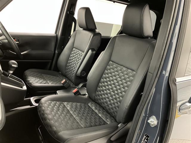 ヴォクシー ハイブリッドＳ－Ｚ　パワーウィンドウ　ＤＶＤ再生機能　インテリキー　横滑防止装置　地デジＴＶ　アクティブクルーズコントロール　１オナ　フルオートエアコン　リアカメラ　エアバッグ　ＡＢＳ　１００Ｖ充電　ナビＴＶ　ＷＡＣ（35枚目）