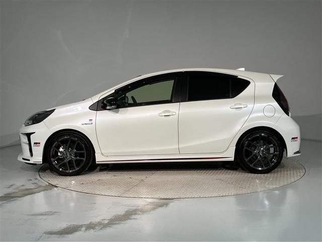 アクア Ｇ　ＧＲスポーツ・１７インチパッケージ　プリクラ　Ｂモニター　１オーナー車　ナビＴＶ　スマートキー＆プッシュスタート　フルセグテレビ　キーレス　記録簿　クルコン　ＤＶＤ再生　盗難防止システム　ＡＷ　ＥＴＣ　ＡＢＳ　オートエアコン　エアバッグ（2枚目）