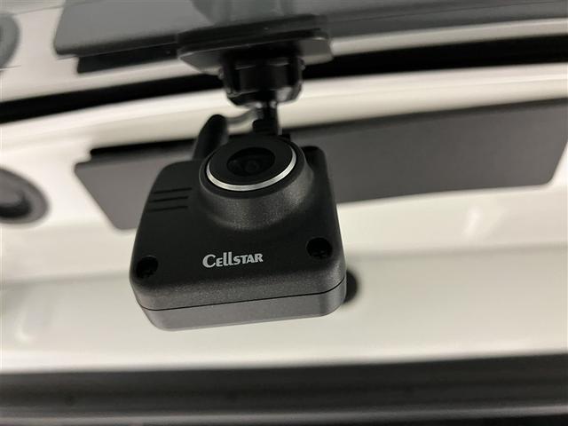 アクア Ｇ　ＧＲスポーツ・１７インチパッケージ　プリクラ　Ｂモニター　１オーナー車　ナビＴＶ　スマートキー＆プッシュスタート　フルセグテレビ　キーレス　記録簿　クルコン　ＤＶＤ再生　盗難防止システム　ＡＷ　ＥＴＣ　ＡＢＳ　オートエアコン　エアバッグ（13枚目）