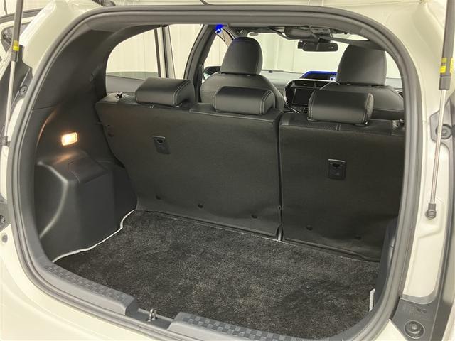 アクア Ｇ　ＧＲスポーツ・１７インチパッケージ　プリクラ　Ｂモニター　１オーナー車　ナビＴＶ　スマートキー＆プッシュスタート　フルセグテレビ　キーレス　記録簿　クルコン　ＤＶＤ再生　盗難防止システム　ＡＷ　ＥＴＣ　ＡＢＳ　オートエアコン　エアバッグ（37枚目）