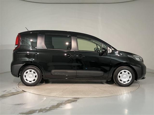 シエンタ Ｇ　１年間走行距離無制限保証・１９０００キロ　クルーズＣ　盗難防止システム　Ｗ電動ドア　ＬＥＤ　バックガイドモニター　ドライブレコーダー　ＡＡＣ　ＥＴＣ車載器　ＰＳ　エアＢ　ＰＷ　３列シート　キーフリー（11枚目）