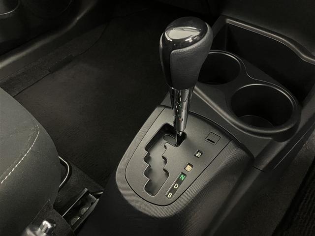 アクア Ｓスタイルブラック　ＡＵＸ端子　バックモニタ－　ナビＴＶ　イモビライザー　ＬＥＤライト　スマートキープッシュスタート　１オーナー　ＥＴＣ付き　Ｗエアバッグ　キーフリ　メモリーナビゲーション　ドラレコ付き　１セグ　ＡＢＳ（19枚目）