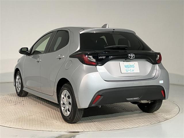 ヤリス X PCS 横滑り防止装置付き 記録簿有 ワイヤレスキー バックガイドモニター 盗難防止 サイドエアバック エアコン Wエアバッグ パワーウインドウ パワステ 運転席エアバッグ 1オーナー ABS(4枚目)