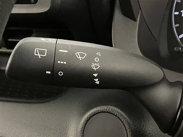 ヤリス X PCS 横滑り防止装置付き 記録簿有 ワイヤレスキー バックガイドモニター 盗難防止 サイドエアバック エアコン Wエアバッグ パワーウインドウ パワステ 運転席エアバッグ 1オーナー ABS(14枚目)