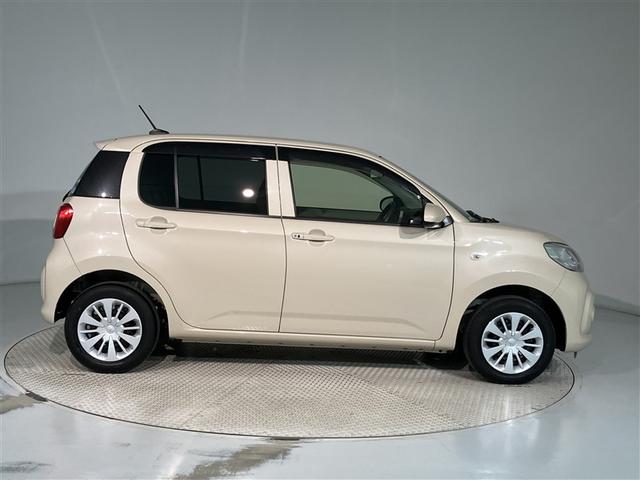 パッソ Ｘ　ＬパッケージＳ　１年間走行距離無制限保証・１００００キロ　衝突回避支援ブレーキ機能　横滑り防止機能　Ｉストップ　盗難防止システム　スマトキー　リアカメラ　ＥＴＣ車載器　　オートエアコン　ナビＴＶ（3枚目）