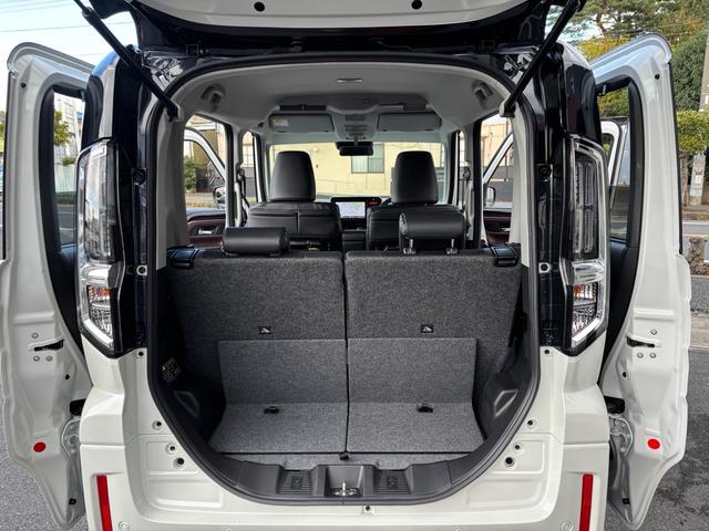 スペーシアカスタム ハイブリッドXS 未使用車 当社展示車 ナビゲーションパッケージ 全周囲カメラ ハイブリッド車 新品フロアマット 新品ETC2.0 新品ワイドバイザー込み 衝突被害軽減システム 衝突安全ボディ 電動両側スライドドア(17枚目)