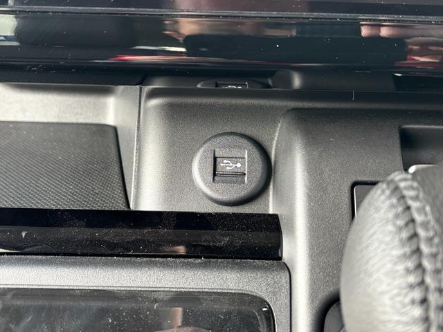 スペーシアカスタム ハイブリッドXS 未使用車 当社展示車 ナビゲーションパッケージ 全周囲カメラ ハイブリッド車 新品フロアマット 新品ETC2.0 新品ワイドバイザー込み 衝突被害軽減システム 衝突安全ボディ 電動両側スライドドア(32枚目)