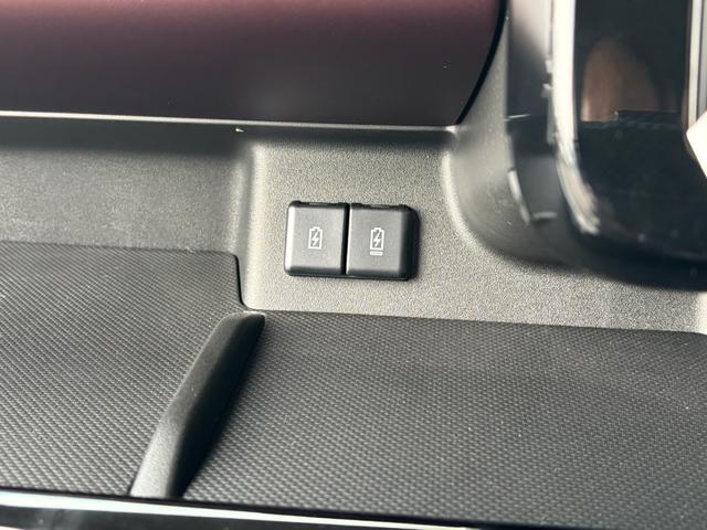 スペーシアカスタム ハイブリッドXS 未使用車 当社展示車 ナビゲーションパッケージ 全周囲カメラ ハイブリッド車 新品フロアマット 新品ETC2.0 新品ワイドバイザー込み 衝突被害軽減システム 衝突安全ボディ 電動両側スライドドア(33枚目)