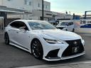 ＬＳ ＬＳ５００　Ｆスポーツ　当社販売買取車　ＬＳ　Ｆ　ＳＰＯＲＴ　電子制御エアサスペンション　電子制御ブレーキ　ナビゲーション　ＥＴＣ２．０　レクサスＬＳプレミアムサウンドシステム　本革／ウルトラスエードスポーツシート（4枚目）