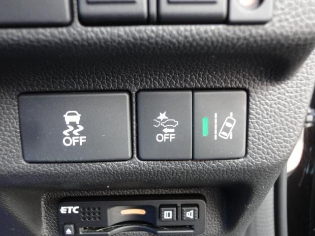 フリードハイブリッド ハイブリッド・Gホンダセンシング 【修復歴なし】【保証あり】純正ナビ Bカメラ ETC ドライブレコーダー ホンダセンシング 追従式オートクルーズ フォグランプ 保証書 取説 スペアキー有 両側パワースライドドア 3列シート 7人乗り(21枚目)