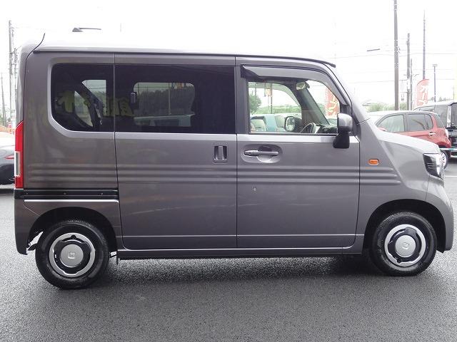 Ｎ－ＶＡＮ ファン　＋スタイルファン　【修復歴なし】【保証あり】純正ナビ　Ｂｌｕｅｔｏｏｔｈ対応　Ｂカメラ　ＥＴＣ　衝突軽減ブレーキ　オートクルーズ　充電用ＵＳＢポート２ケ　ＬＥＤヘッドライト　フォグランプ　ハイルーフ（8枚目）