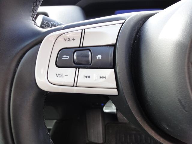 フィット e:HEVホーム 【修復歴なし】【保証あり】純正8インチナビ Bluetooth対応 Bカメラ ETC ドライブレコーダー前後 USBポート 衝突軽減ブレーキ 追従式オートクルーズ 保証書 取説 スペアキー有(22枚目)