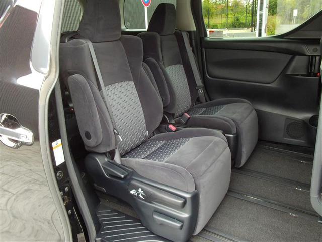 ヴェルファイア ２．５Ｚ　両自動ドア　１オーナー　アルミホイル　地デジ　Ｂカメラ　ダブルエアコン　ＬＥＤライト　横滑り防止装置付き　フルフラット　スマートエントリー　ＥＴＣ　ＤＶＤ　キーレスエントリー　ＡＡＣ　メモリーナビ（16枚目）