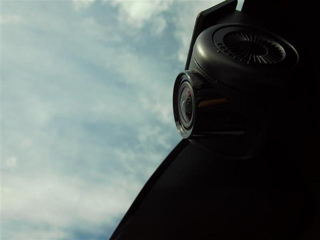 万が一のトラブルのときにも役に立つドライブレコーダーを装備しています。側面衝突や幅寄せ・割り込み対策に!