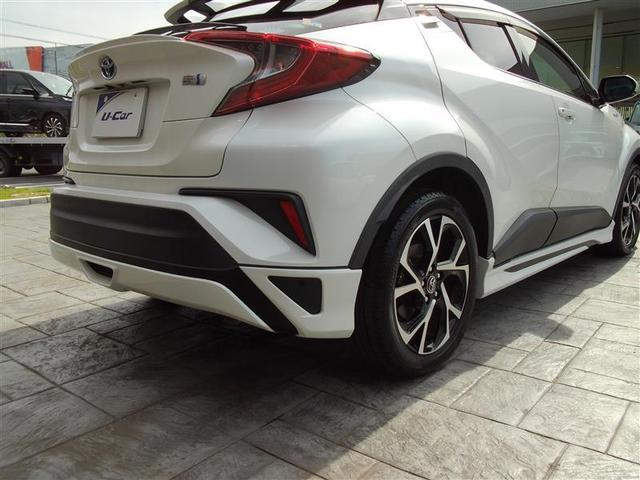 Ｃ－ＨＲ Ｇ　ハーフ革　ＴＳＳ　ワンオナ　エアロ　ＤＶＤ再生可　定期点検記録簿　ＬＥＤヘッド　バックモニタ　イモビライザー　ナビ＆ＴＶ　ＥＴＣ付　キーフリーシステム　スマキー　横滑り防止機能　クルーズＣ　エアバッグ（10枚目）