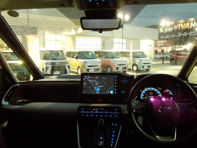 見通しのよいすっきりとした視界で、運転のしやすさは疲れにくさにも繋がりますよ♪