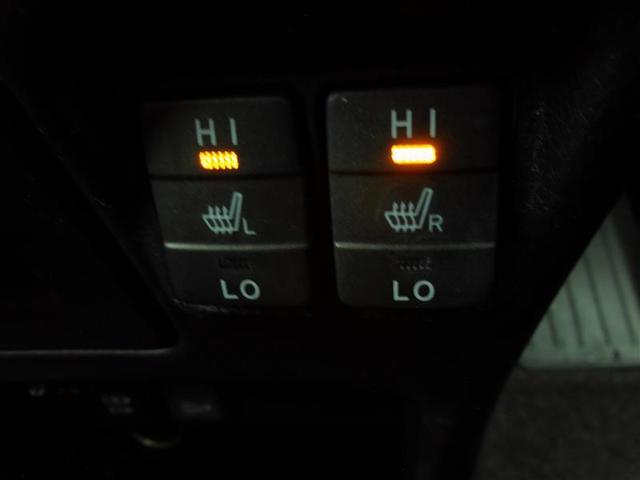 エスクァイア Ｇｉ　プレミアムパッケージ　ブラックテーラード　衝突軽減　盗難防止システム　３列　記録簿　スマキー　ＤＶＤ再生　ＬＥＤライト　キーフリー　オートクルーズコントロール　アイドリングストップ　ドライブレコーダー　横滑り防止機能　エアバッグ　ＡＢＳ（17枚目）