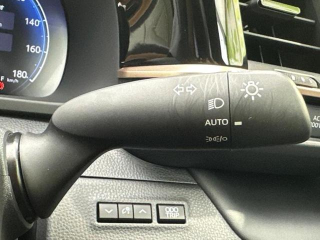 クラウンスポーツ 4WD Z ガラスルーフ/モデリスタエアロ/ディスプレイオーディオ+ナビ12.3インチ/デジタルインナーミラー/トヨタセーフティセンス/シートヒーター 前席/パノラミックビューモニター 衝突被害軽減システム(16枚目)