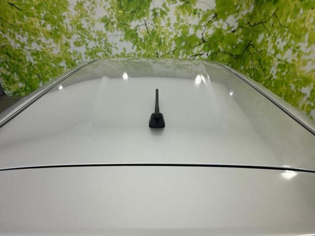 ノート メダリストＸ　新品タイヤ／保証書／純正　ＳＤナビ／エマージェンシーブレーキ／車線逸脱防止支援システム／パーキングアシスト　バックガイド／Ｂｌｕｅｔｏｏｔｈ接続／ＥＢＤ付ＡＢＳ／横滑り防止装置　衝突被害軽減システム（47枚目）