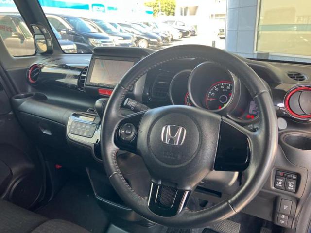 N-BOXカスタム G・Lパッケージ2トーンカラースタイル 新品タイヤ/純正 SDナビ/シティーブレーキアクティブシステム(ホンダ)/両側電動スライドドア/パーキングアシスト バックガイド/ドライブレコーダー 360°/ヘッドランプ LED バックカメラ(5枚目)