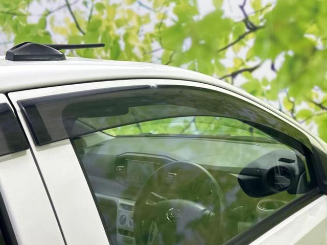 ＷＥＣＡＲＳでは各商談席に大型モニターをご用意しております！見やすい大画面でゆったりと全国の在庫をご覧いただけます！是非ご来店お待ちしております！