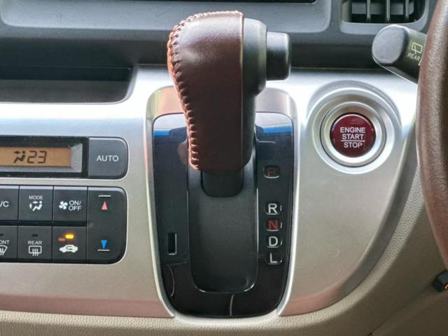 国産車から輸入車まで多様なお客様のニーズのお応えできるように、全国規模で豊富な在庫展開！車のことならＷＥＣＡＲＳへ！