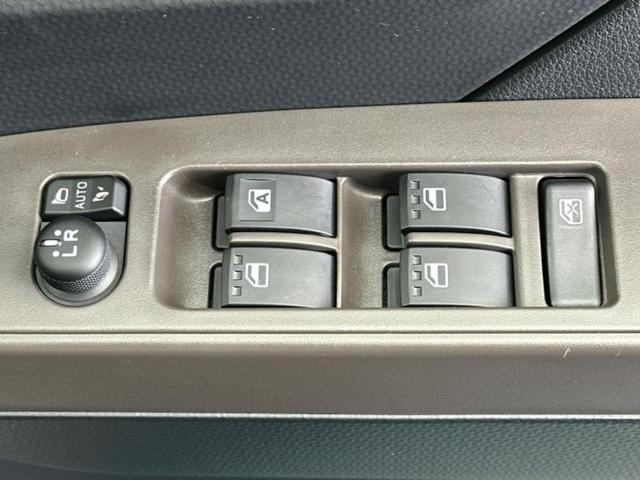 ルーミー G 純正 SDナビ/スマートアシスト(トヨタ・ダイハツ)/両側電動スライドドア/シートヒーター 前席/パーキングアシスト バックガイド/ドライブレコーダー 前後/ヘッドランプ LED 衝突被害軽減システム(30枚目)