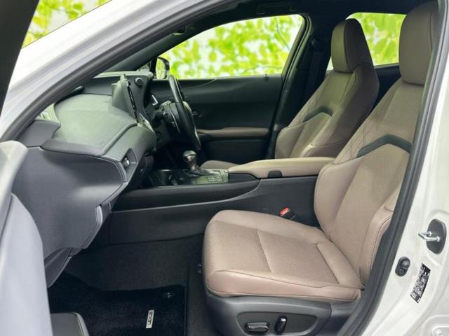 UX UX250hグレイスフルエクスプローラー ディスプレイオーディオ+ナビ12.3インチ/プリクラッシュセーフティ/シートヒーター 前席/パノラミックビューモニター/車線逸脱防止支援システム/シート フルレザー 革シート 衝突被害軽減システム(6枚目)