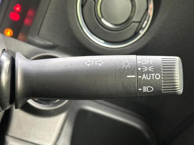 N-BOXカスタム ターボ 新品タイヤ/保証書/純正 9インチ ナビ/ホンダセンシング/両側電動スライドドア/シートヒーター 前席/マルチビューカメラシステム/車線逸脱防止支援システム/シート ハーフレザー ターボ バックカメラ(16枚目)