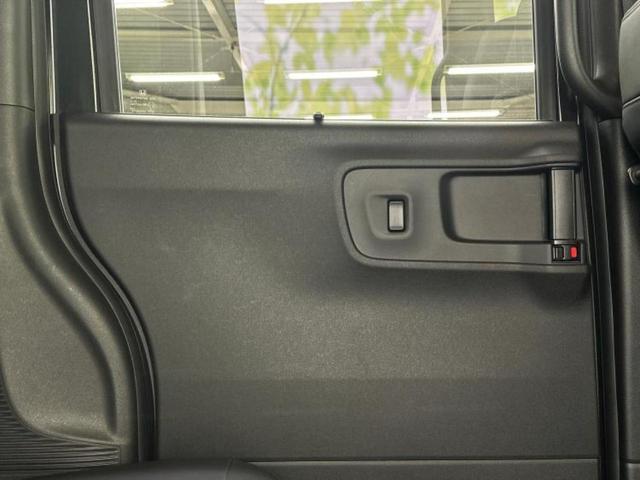 N-BOXカスタム ターボ 新品タイヤ/保証書/純正 9インチ ナビ/ホンダセンシング/両側電動スライドドア/シートヒーター 前席/マルチビューカメラシステム/車線逸脱防止支援システム/シート ハーフレザー ターボ バックカメラ(21枚目)