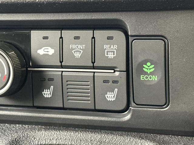 N-BOXカスタム ターボ 新品タイヤ/保証書/純正 9インチ ナビ/ホンダセンシング/両側電動スライドドア/シートヒーター 前席/マルチビューカメラシステム/車線逸脱防止支援システム/シート ハーフレザー ターボ バックカメラ(34枚目)