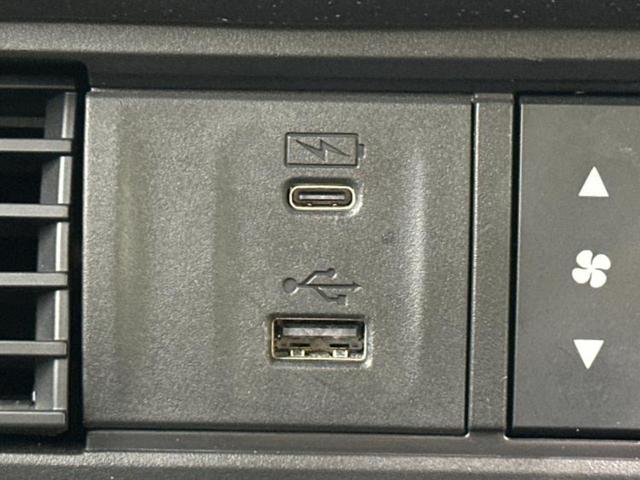 N-BOXカスタム ターボ 新品タイヤ/保証書/純正 9インチ ナビ/ホンダセンシング/両側電動スライドドア/シートヒーター 前席/マルチビューカメラシステム/車線逸脱防止支援システム/シート ハーフレザー ターボ バックカメラ(39枚目)