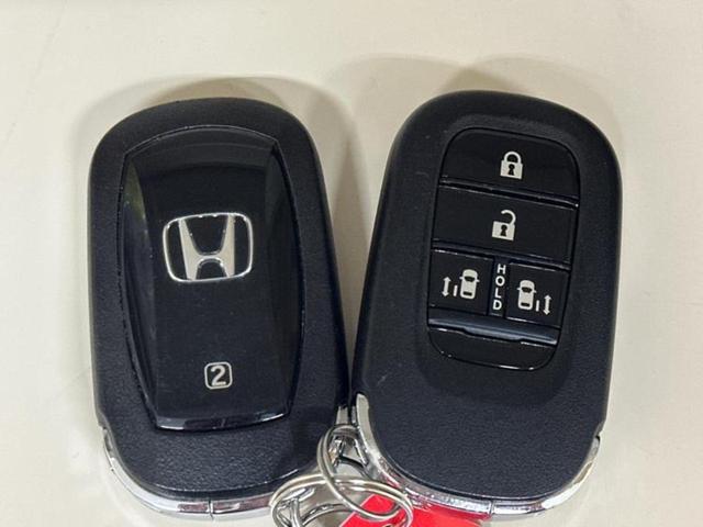 ＷＥＣＡＲＳの展示場では実際に見て、触ってお車をお選びいただけます！知識の豊富な営業スタッフが様々なカーライフをご提案いたします！