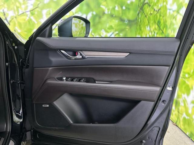 CX-8 4WD25Tエクスクルーシブモード サンルーフ/BOSE/保証書/純正 SDナビ/デジタルインナーミラー/衝突安全装置/エアーシート 全席/360°ビューモニター/車線逸脱防止支援システム/シート フルレザー 革シート バックカメラ(25枚目)