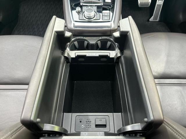 CX-8 4WD25Tエクスクルーシブモード サンルーフ/BOSE/保証書/純正 SDナビ/デジタルインナーミラー/衝突安全装置/エアーシート 全席/360°ビューモニター/車線逸脱防止支援システム/シート フルレザー 革シート バックカメラ(36枚目)